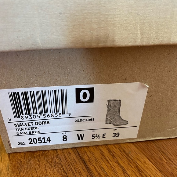NWT Clark’s Tan/Brown Suede Boots/Malvet Doris- Size 8W - Picture 4 of 8